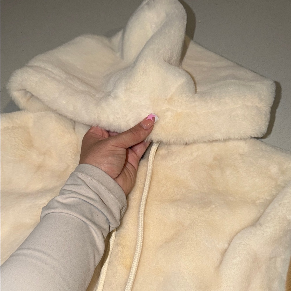 Colorblock Fuzzy Hoodie - Picture 4 of 4